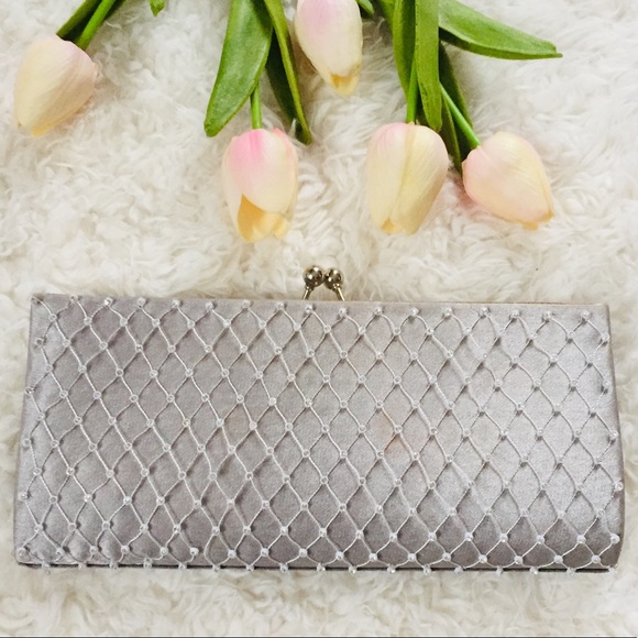 VINTAGE Silver Clutch Silver Chain Evening Purse - Picture 16 of 16